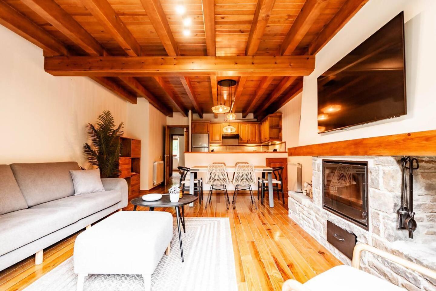 Espacioso Apartamento Con Jardin En Salardu Naut Aran Extérieur photo